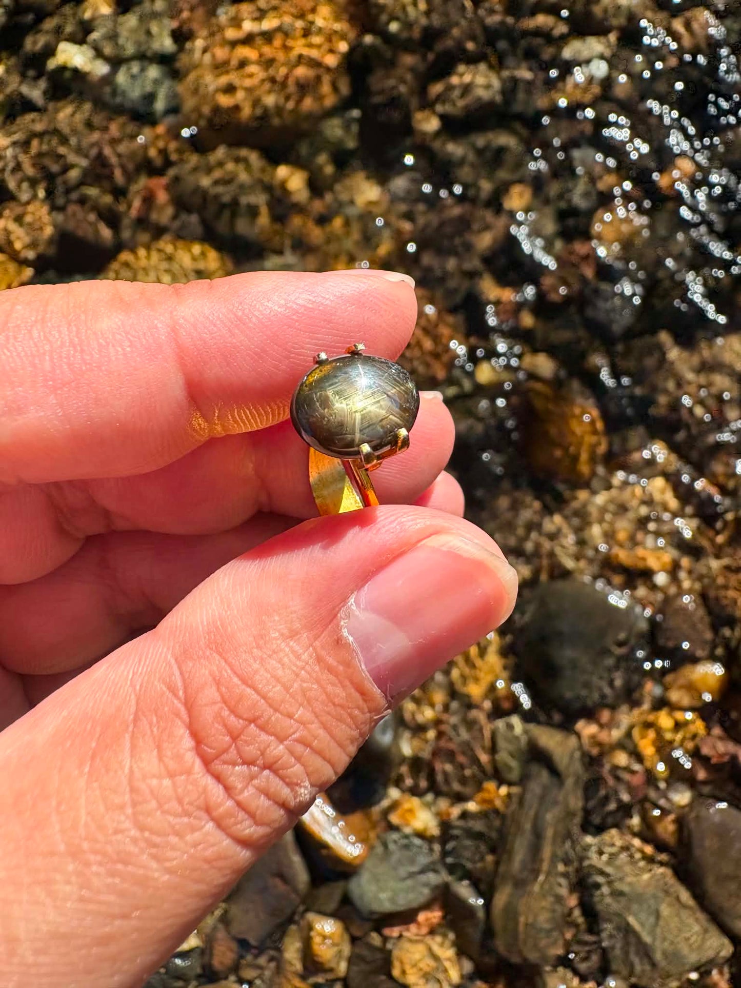 Australian Gold Star Sapphire Gemstone N30